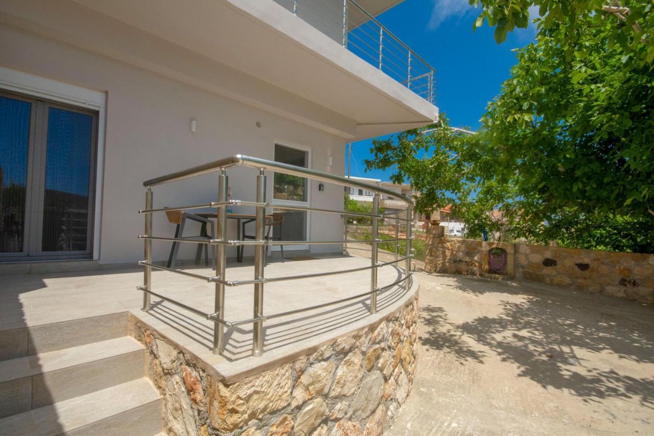 Apartamento Arismari House Ravdhoúkha Exterior foto